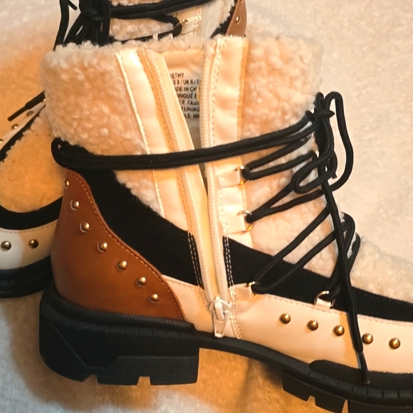 SHOE DAZZLE BETHY SIDE ZIP BOOTS SIZE 8-WOMEN'S EUC - Picture 10 of 11